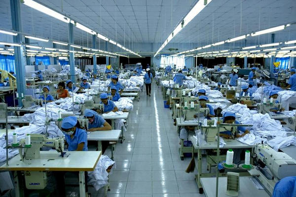 Thi công hệ thống điện chiếu sáng nhà xường